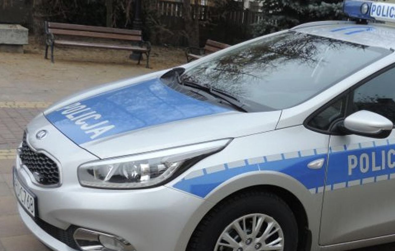 14-latek jechał hulajnogą. Uderzył w starszą kobietę
