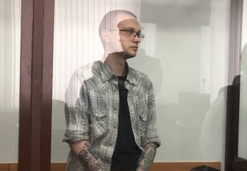 Protestował przeciwko wojnie. Sąd w Rosji wymierzył potężną karę