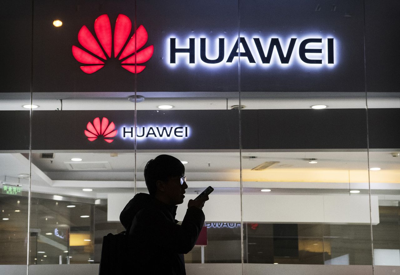 Raport: Huawei mógł podsłuchiwać Holendrów. Firma zabrała głos