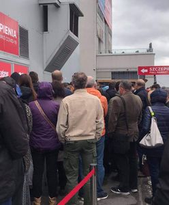 Rzeszów. Chaos w szczepieniach. Nie dojechało 33 tys. dawek Pfizera