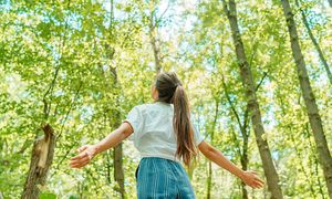 Już 15 minut na łonie natury wspiera psychikę. Najmocniej pomaga młodym