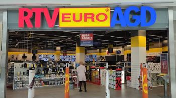 1349 zł za telewizor. RTV Euro AGD obniżyło ceny