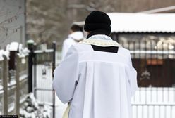 Ile damy księdzu po kolędzie? Polacy zabrali głos