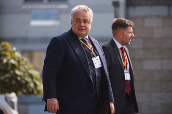 PiS inwestuje w Telewizję Republika. Kontrowersje wokół umowy
