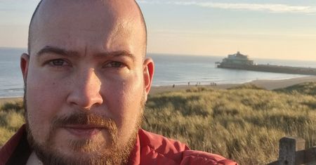 Poleciał szukać Polonii na końcu świata. "Wielu z nich myśli, że Polska leży w Afryce"