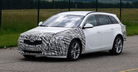 2013 Opel Insignia Sports Tourer - lifting w drodze