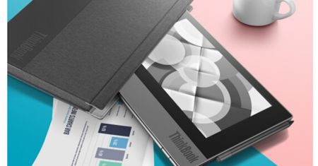 Lenovo ThinkBook Plus to laptop z dodatkowym ekranem z e-papieru. Czytnik e-ink w komputerze