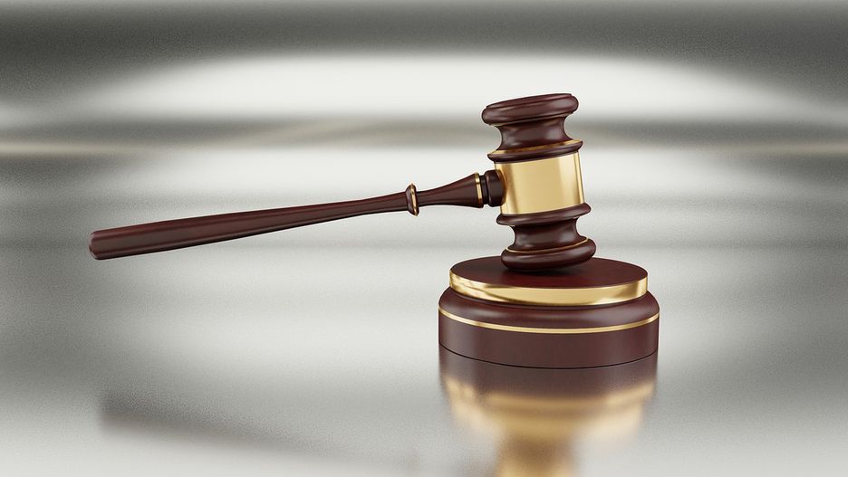 Jest wyrok dla mężczyzny, który staranował komisariat policji 