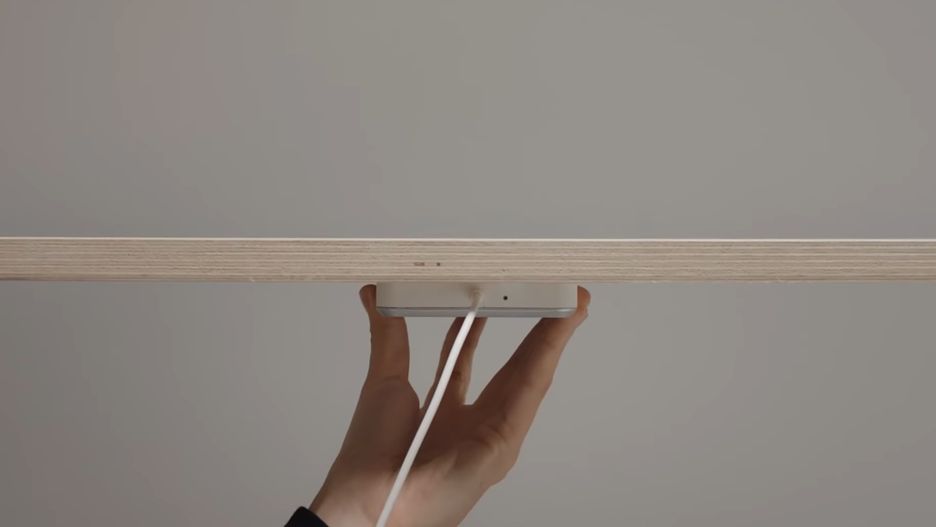 Ładowarka ikea mocnowana pod blatem