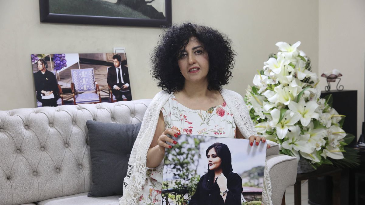 Narges Mohammadi Iranian Human Rights Activist - Tehran
Middle East Images/ABACA
Change, Coin, Coins, Currency, Demo, Demonstration, Gathering, Justice, Money, Politics, Protest, Rally