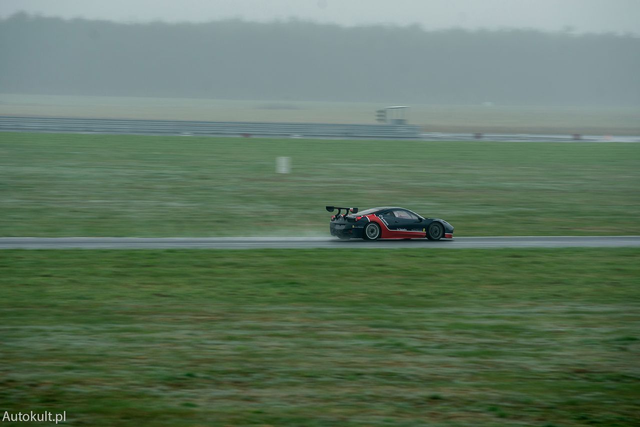 Ferrari 458 Challenge (2011)