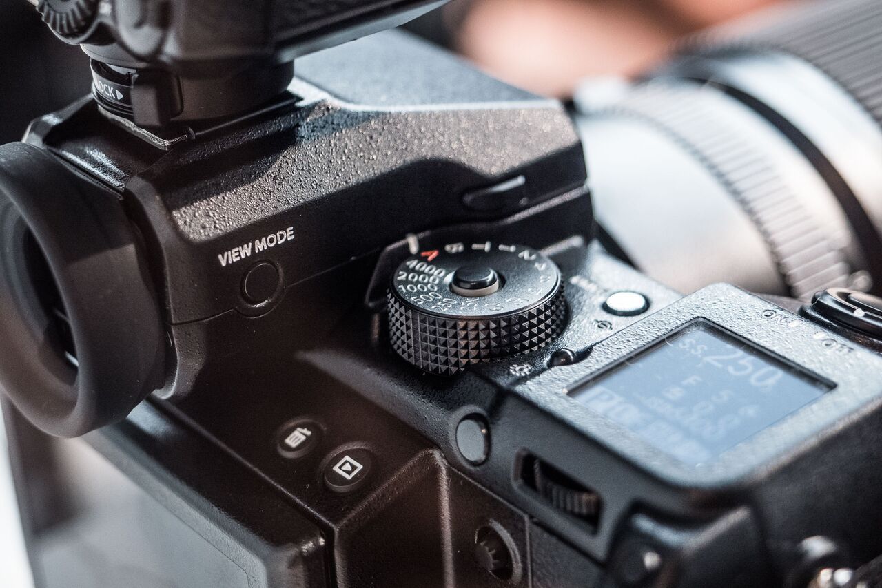 Fujifilm GFX - średnioformatowy bezlusterkowiec Fujifilm na horyzoncie 3