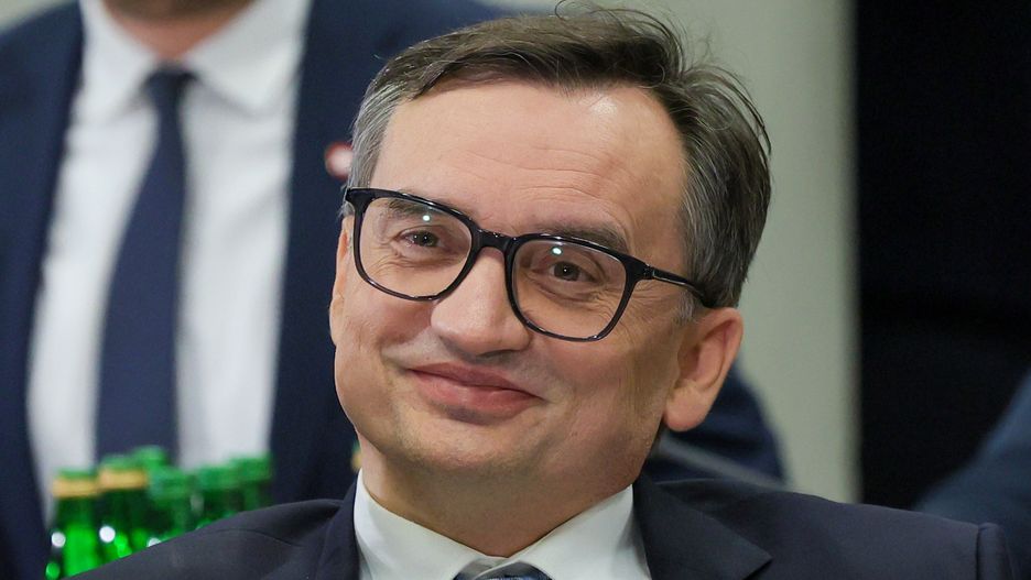 Warszawa, 03.12.2024. Poseł PiS Zbigniew Ziobro na posiedzeniu sejmowej Komisji Regulaminowej, Spraw Poselskich i Immunitetowych, 3 bm. w Sejmie w Warszawie. Komisja zajmuje się wnioskiem o zatrzymanie i doprowadzenie Zbigniewa Ziobry na przesłuchanie przed komisją śledczą ds. Pegasusa. (sko) PAP/Paweł Supernak