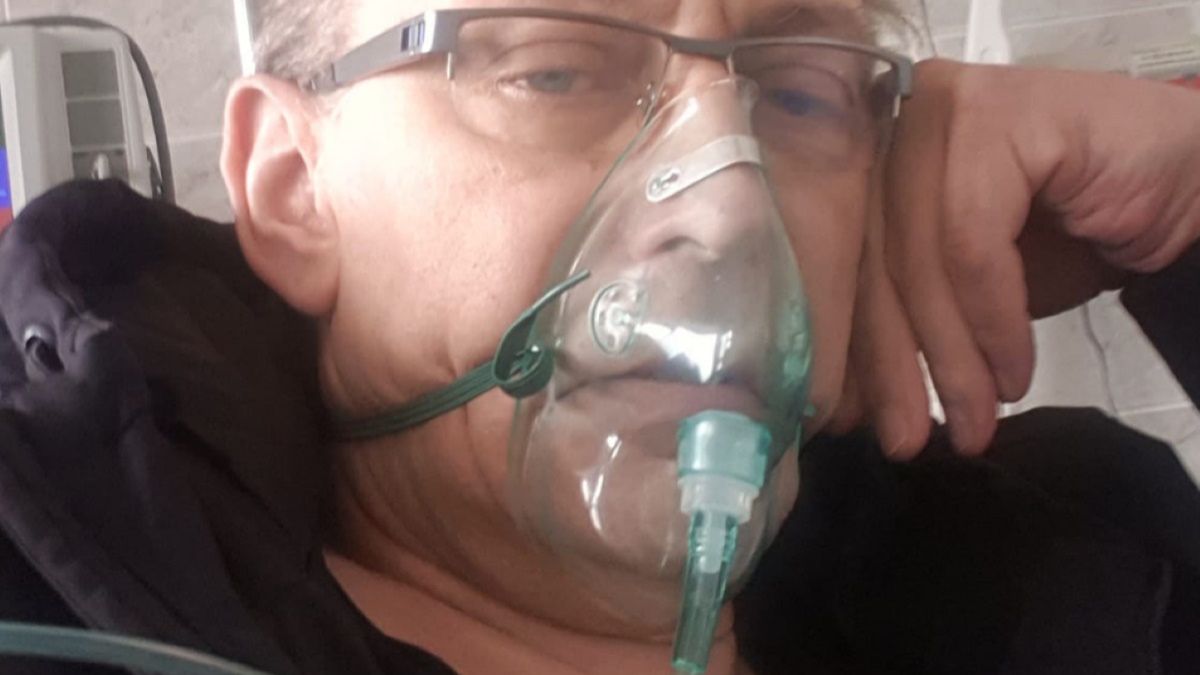 Jacek Borkowski choruje na COVID-19. Aktor planował przyjęcie szczepionki, jednak wcześniej zaraził się koronawirusem