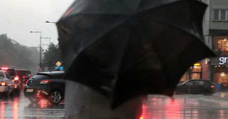 Warszawa. Pogoda. W poniedziałek deszczowo i bez słońca