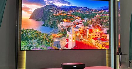Telewizor, który dostarcza kinowych wrażeń w rozsądnej cenie – recenzja Hisense 120L9H