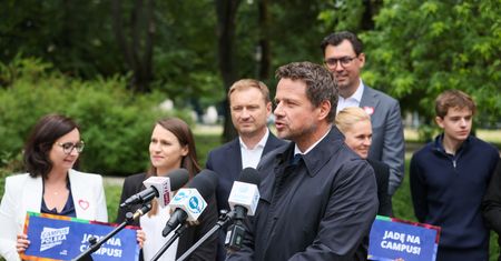 Afera wokół imprezy Trzaskowskiego. Posłanka PO: "Mnie to cieszy"