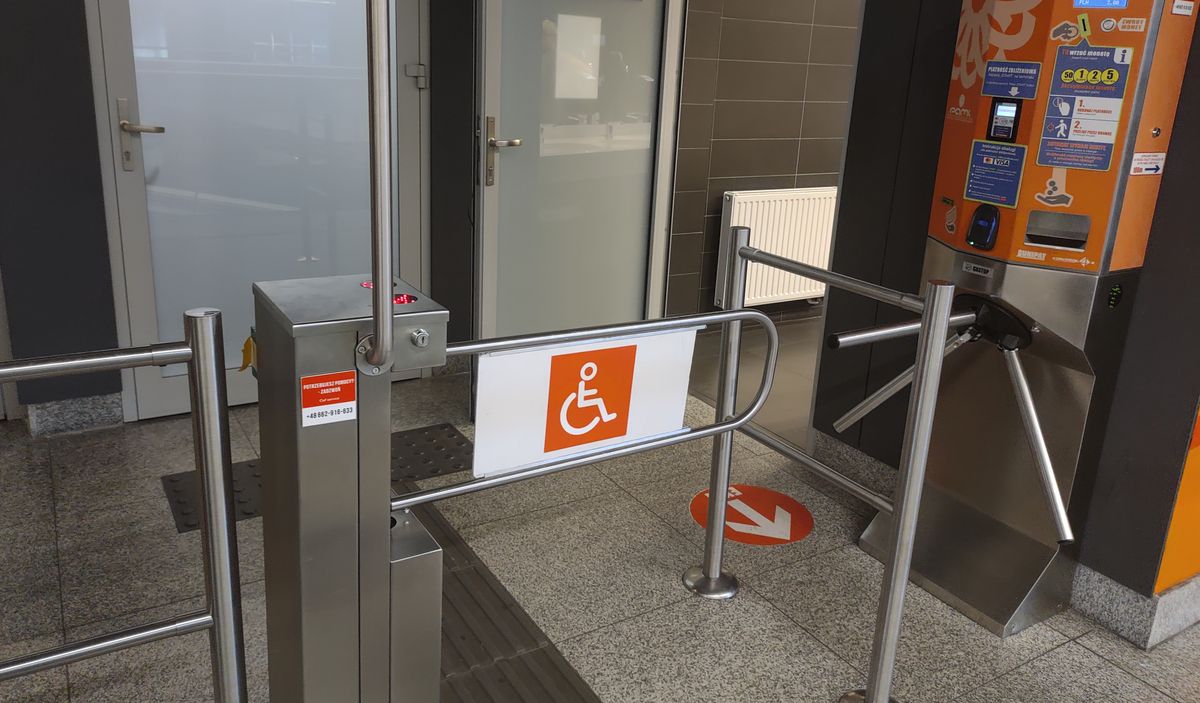 Dyskryminacja na dworcu w Łodzi. Niepełnosprawny z toalety nie skorzysta