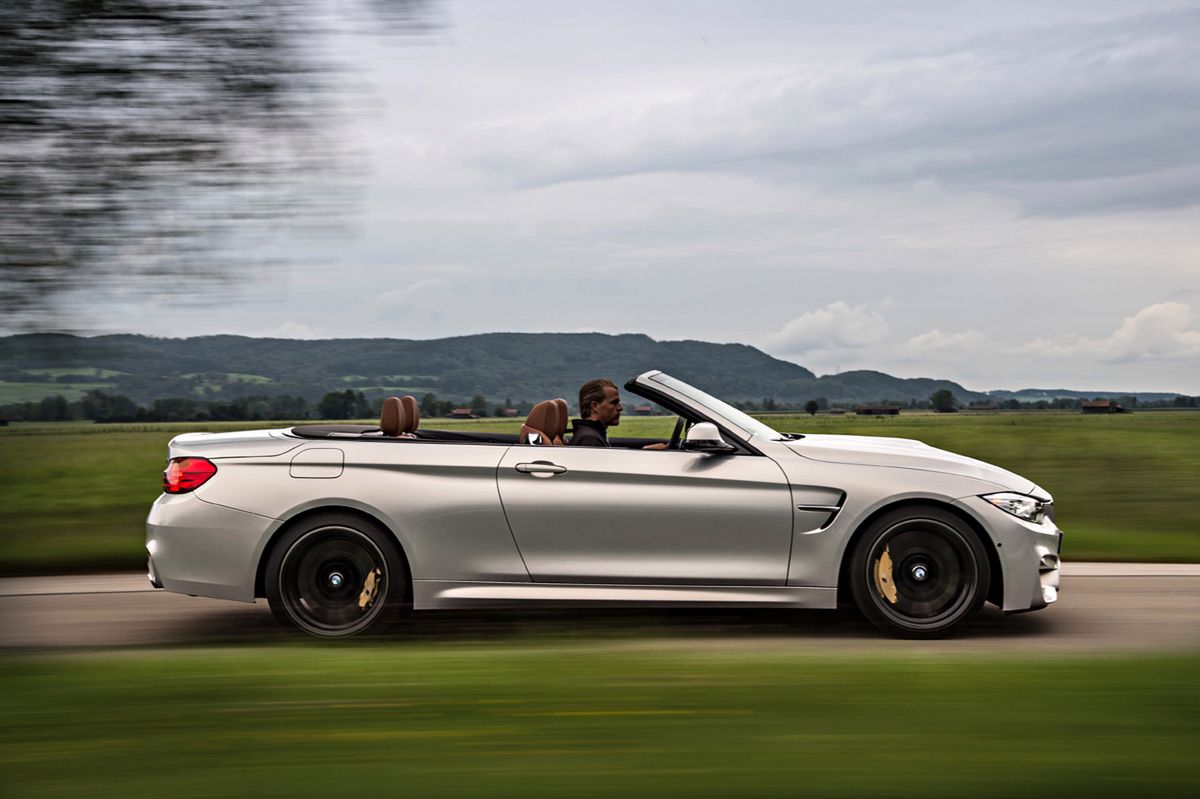 Ogromna galeria zdjęć z kabrioletem BMW M4 50
