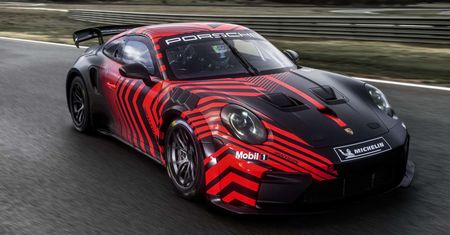 Już nie Cayman, a 911. Porsche pokazało nową wyścigówkę GT4