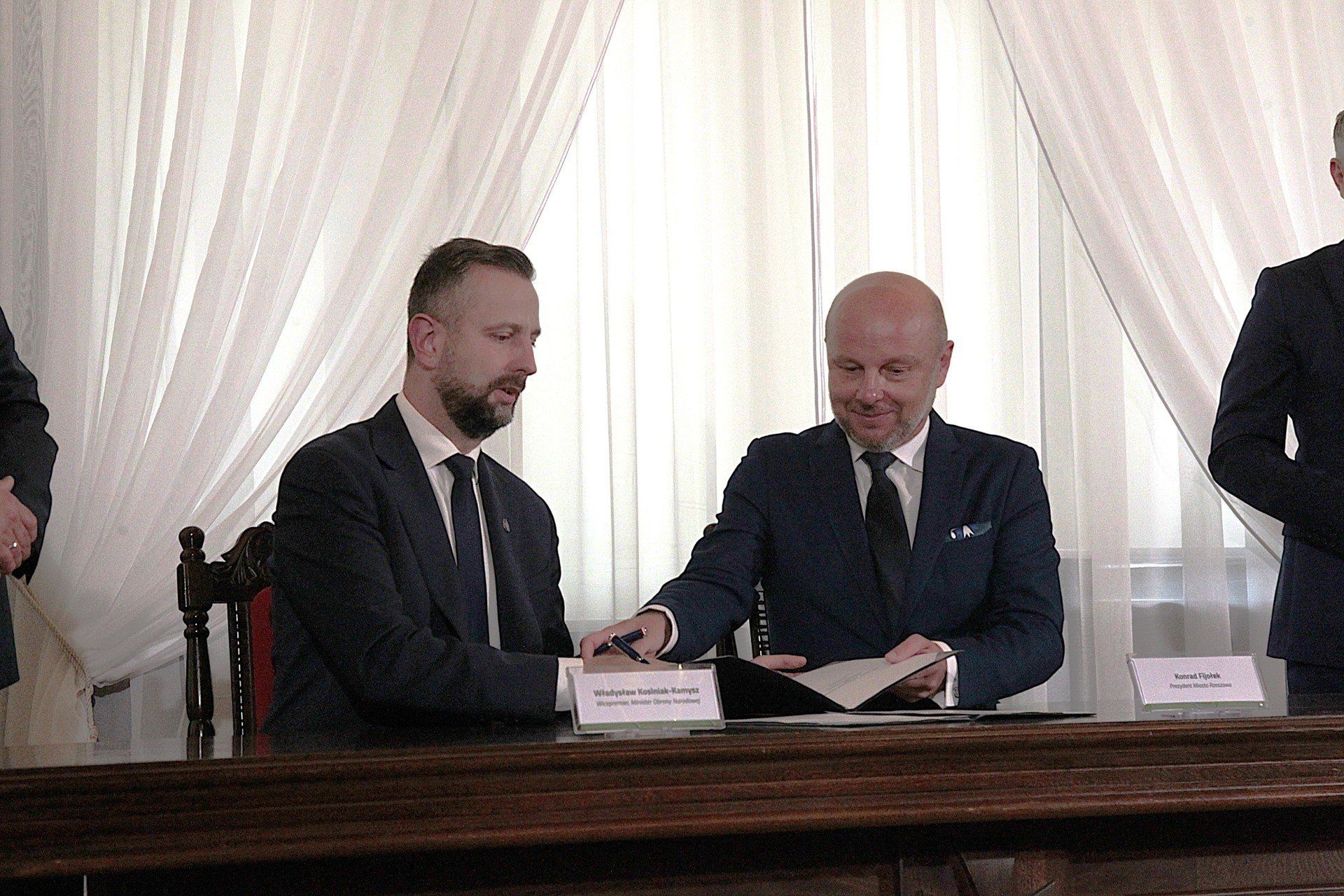 Władysław Kosiniak-Kamysz w Rzeszowie podpisał list intencyjny ws. relokacji żołnierzy 