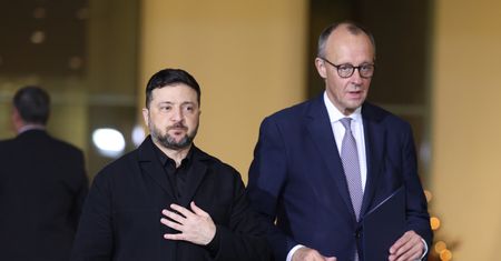 Rynki reagują na negocjacje w Berlinie. Ropa Urals najtańsza od lat, zbrojeniówka traci na giełdzie