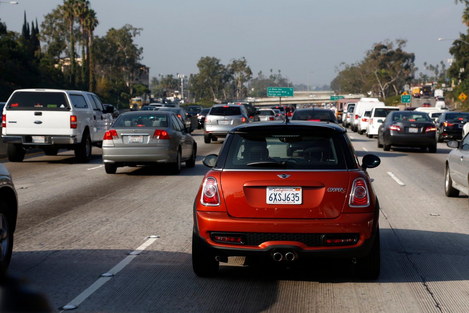 Galeria Mini jako celebracja sprzedaży półmilionowego egzemplarza w USA 139