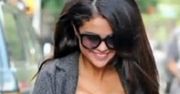Selena Gomez powiększyła biust dla Biebera?