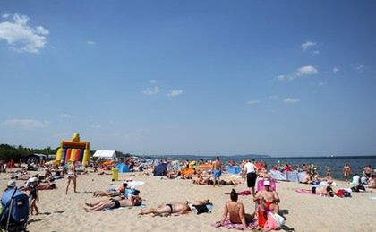 Bankomaty na plaży. Akcja w polskich miejscowościach wypoczynkowych