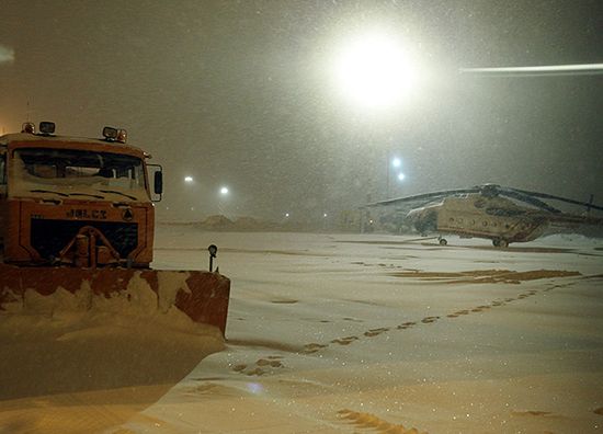 Śnieg paraliżuje lotniska