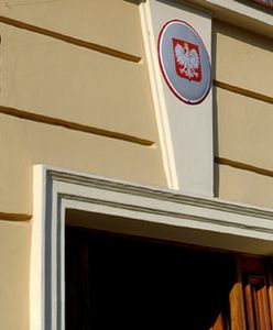 Ile zarabiają urzędnicy?