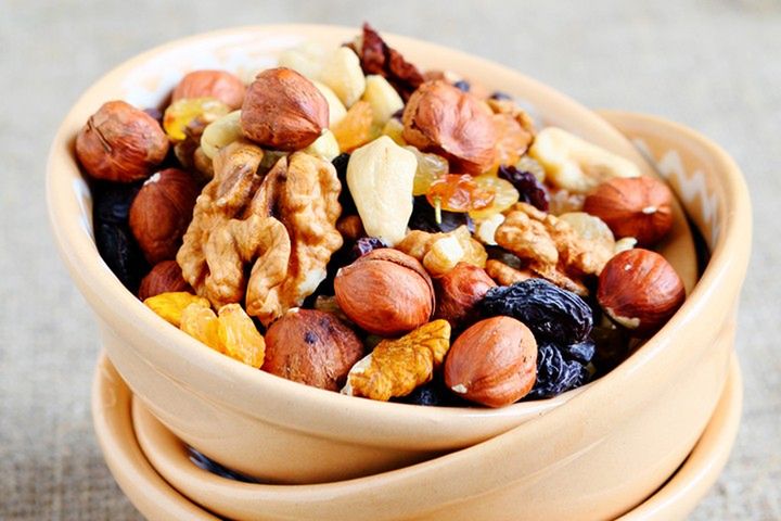 protein-nuts-720x480