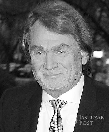 <h2>Jan Kulczyk (24.06.1950-29.07.2015)</h2>
Polski przedsiębiorca, regularnie od 2002 roku klasyfikowany na 1 miejscu rankingów najbogatszych Polaków. Zmarł w Wiedniu w wyniku powikłań po zabiegu kardiologicznym. Został pochowany w Poznaniu.