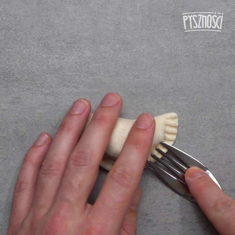 mini calzone o smaku burgerów