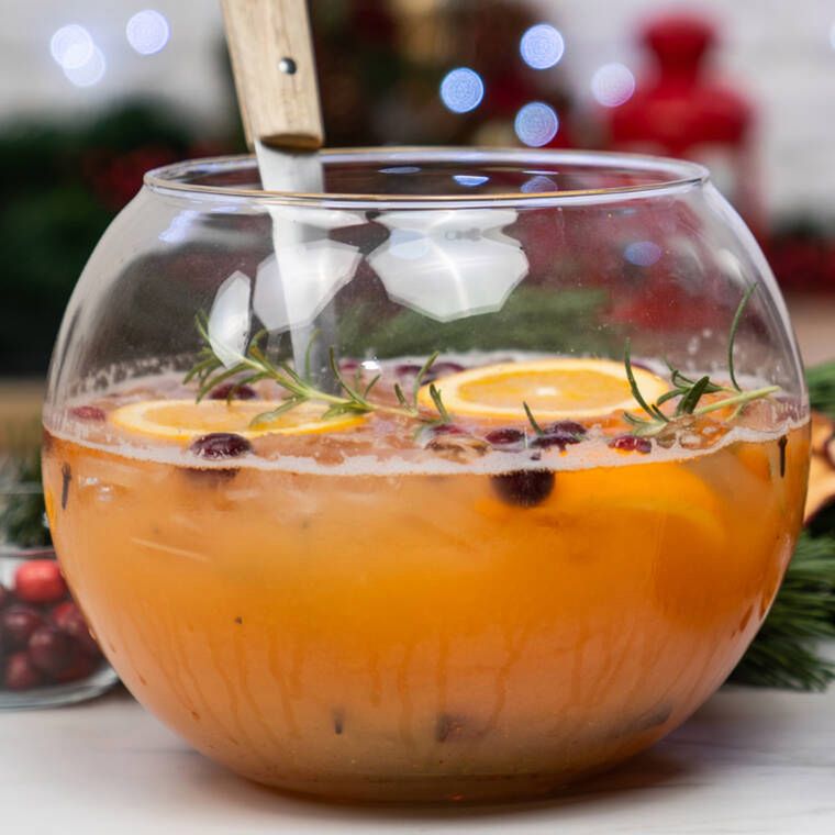 świąteczny poncz ze świeżych owoców