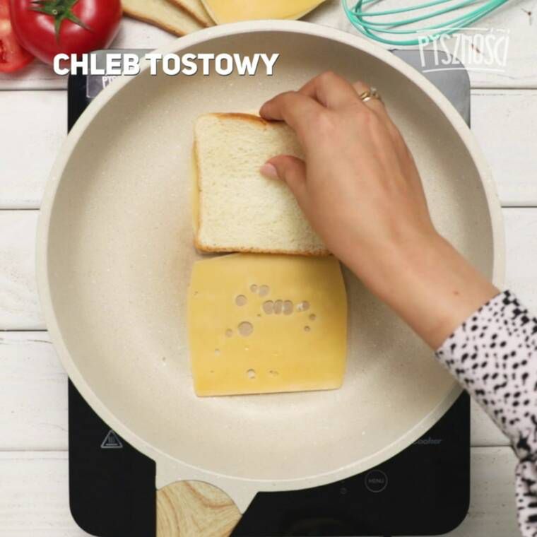 jajeczna kanapka z patelni