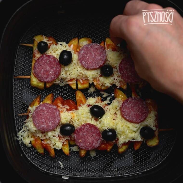 szaszłyki z frytek o smaku pizzy