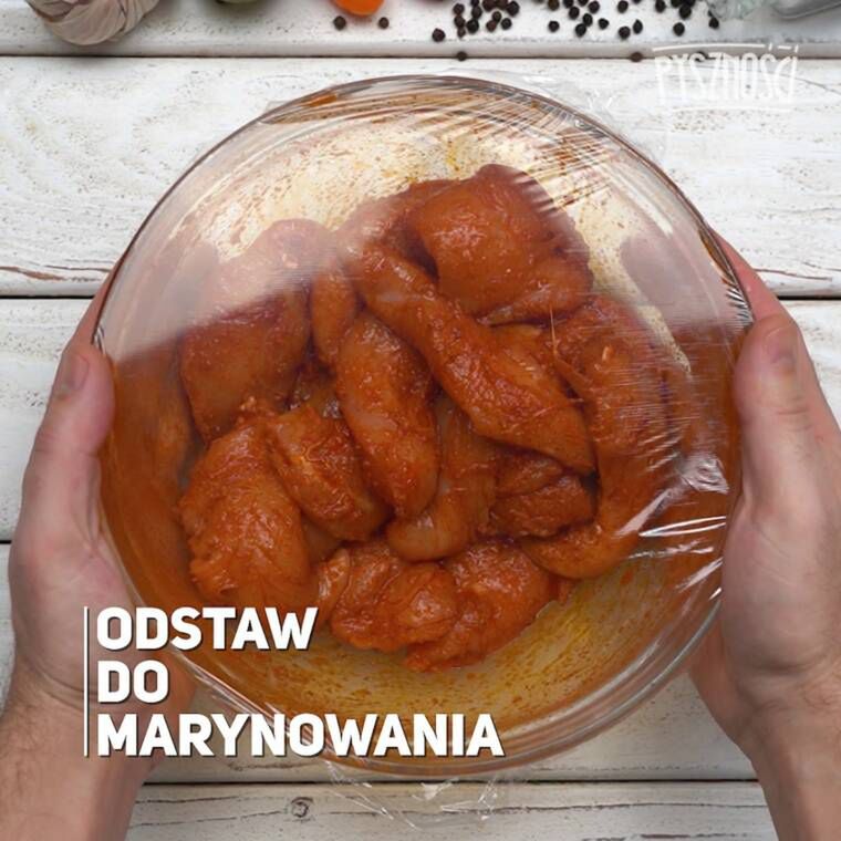 sałatka z polędwiczką z kurczaka