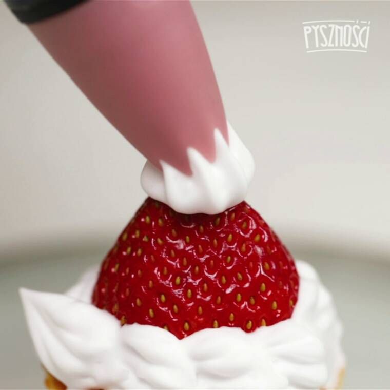 mini serniczki świętego mikołaja