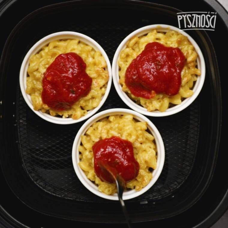 zapiekany makaron w kokilkach