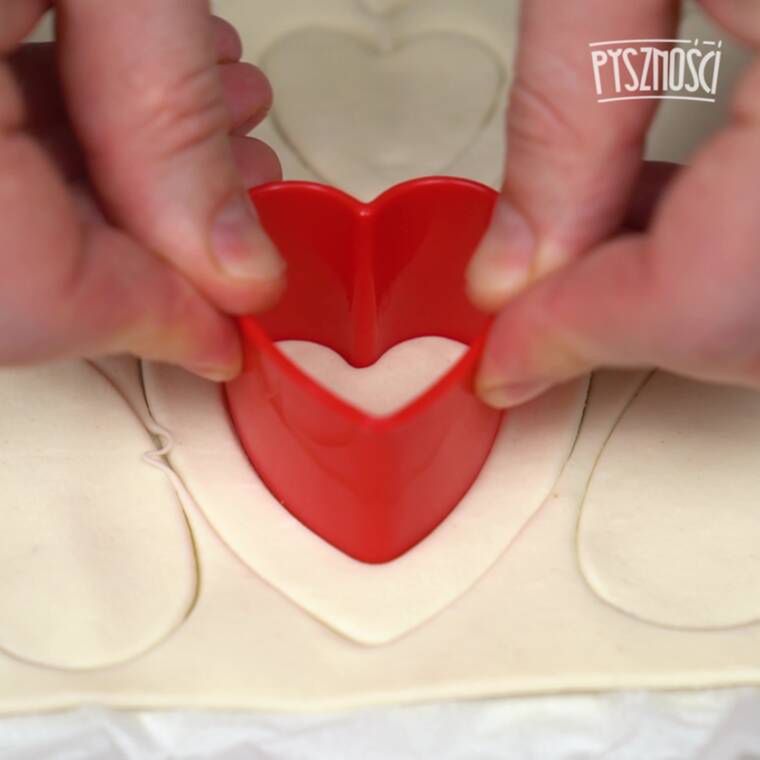 serduszka na walentynki z ciasta francuskiego