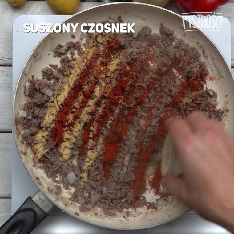 puree ziemniaczane w formie genialnych miseczek z mięsnym farszem