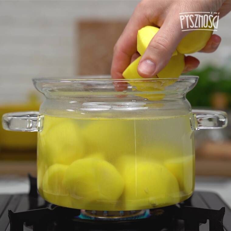 puree ziemniaczane w formie genialnych miseczek z mięsnym farszem