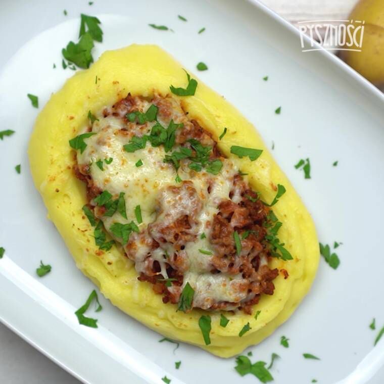 puree ziemniaczane w formie genialnych miseczek z mięsnym farszem