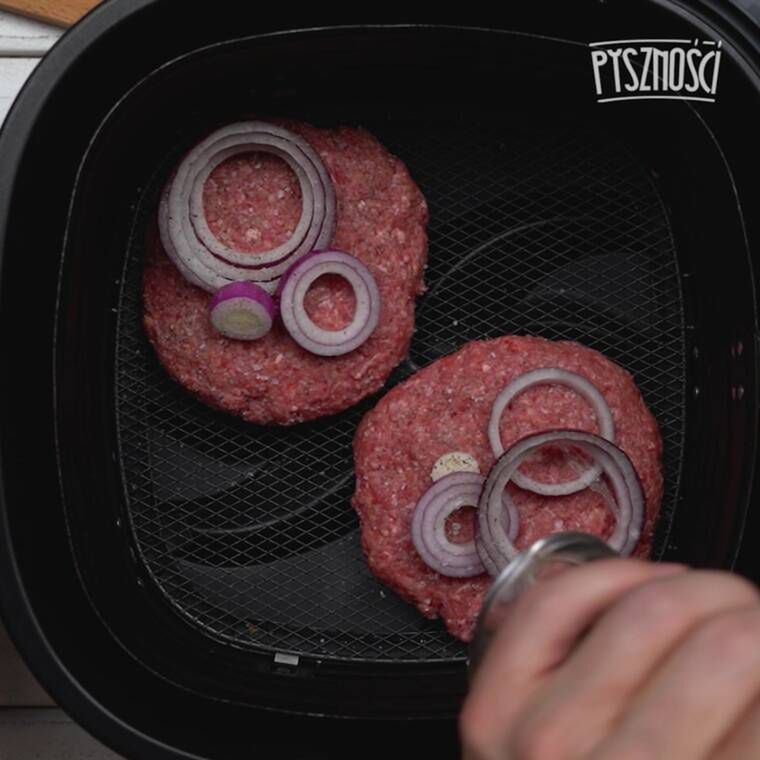genialny burger z przepysznym sosem aioli