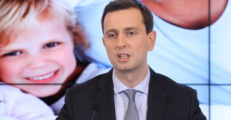 Rząd przyjął pakiet ustaw ułatwiający godzenie opieki nad dziećmi z pracą