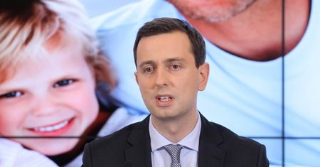 Roczny urlop macierzyński nie dla wszystkich matek
