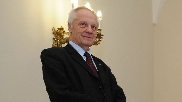 Poseł Stefan Niesiołowski