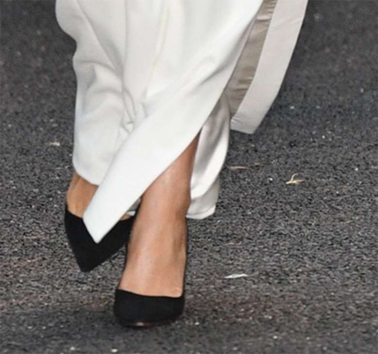Ciężarna Meghan Markle na Fidżi w trzeciej kreacji