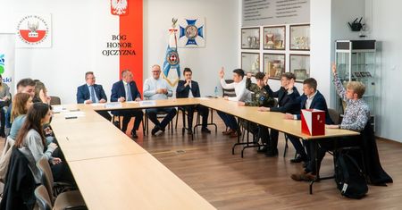 Pierwsza sesja Młodzieżowej Rady Powiatu w Pile